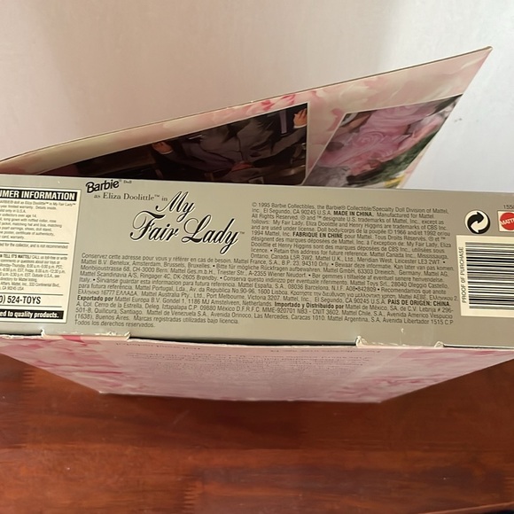 1995 Barbie as Eliza Doolittle in My Fair Lady NIB Mint Condition - Picture 9 of 10